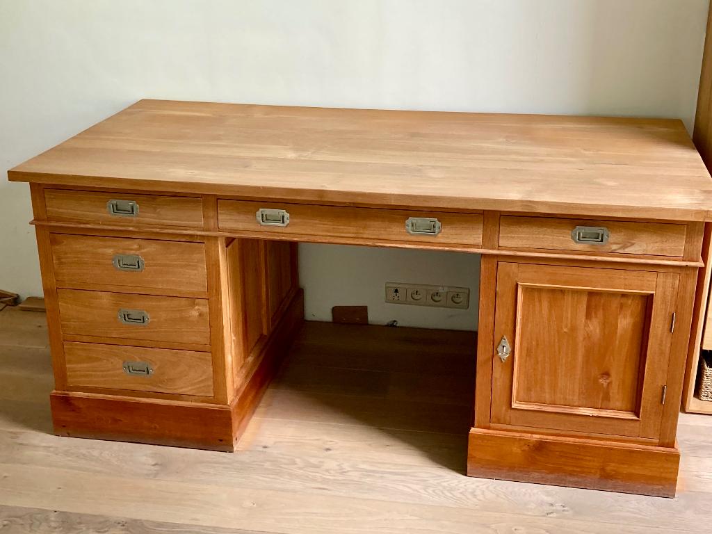 Bureau teak, Ophalen, Hout