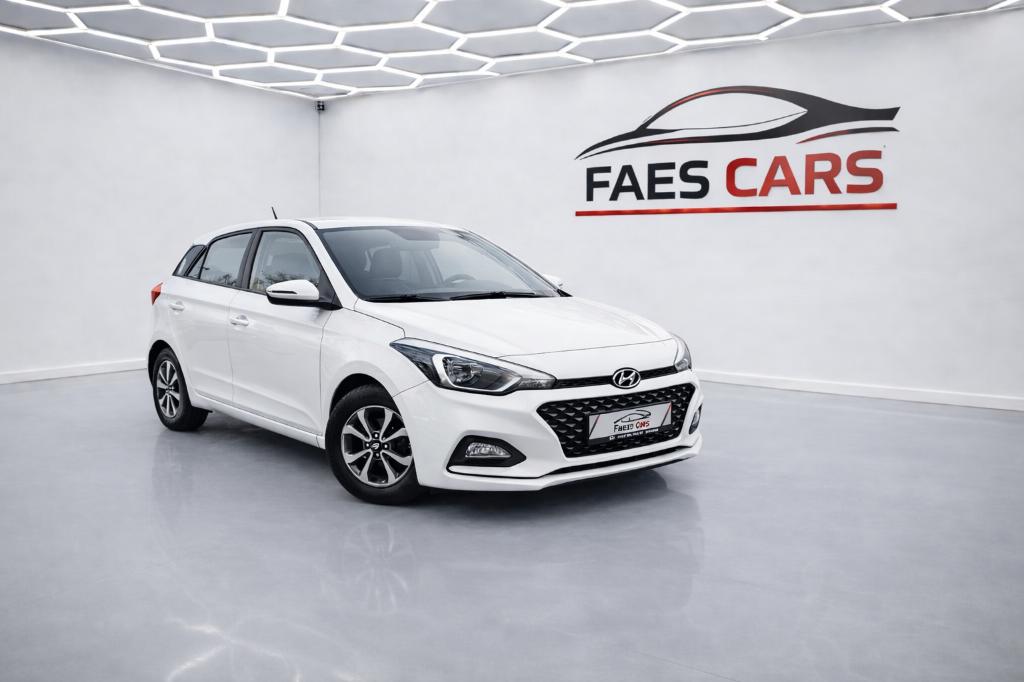 Hyundai I20, Auto's, Hyundai, Bedrijf, Te koop, i20, Achteruitrijcamera, Benzine, Euro 6, Berline, 5 deurs, Handgeschakeld, Wit