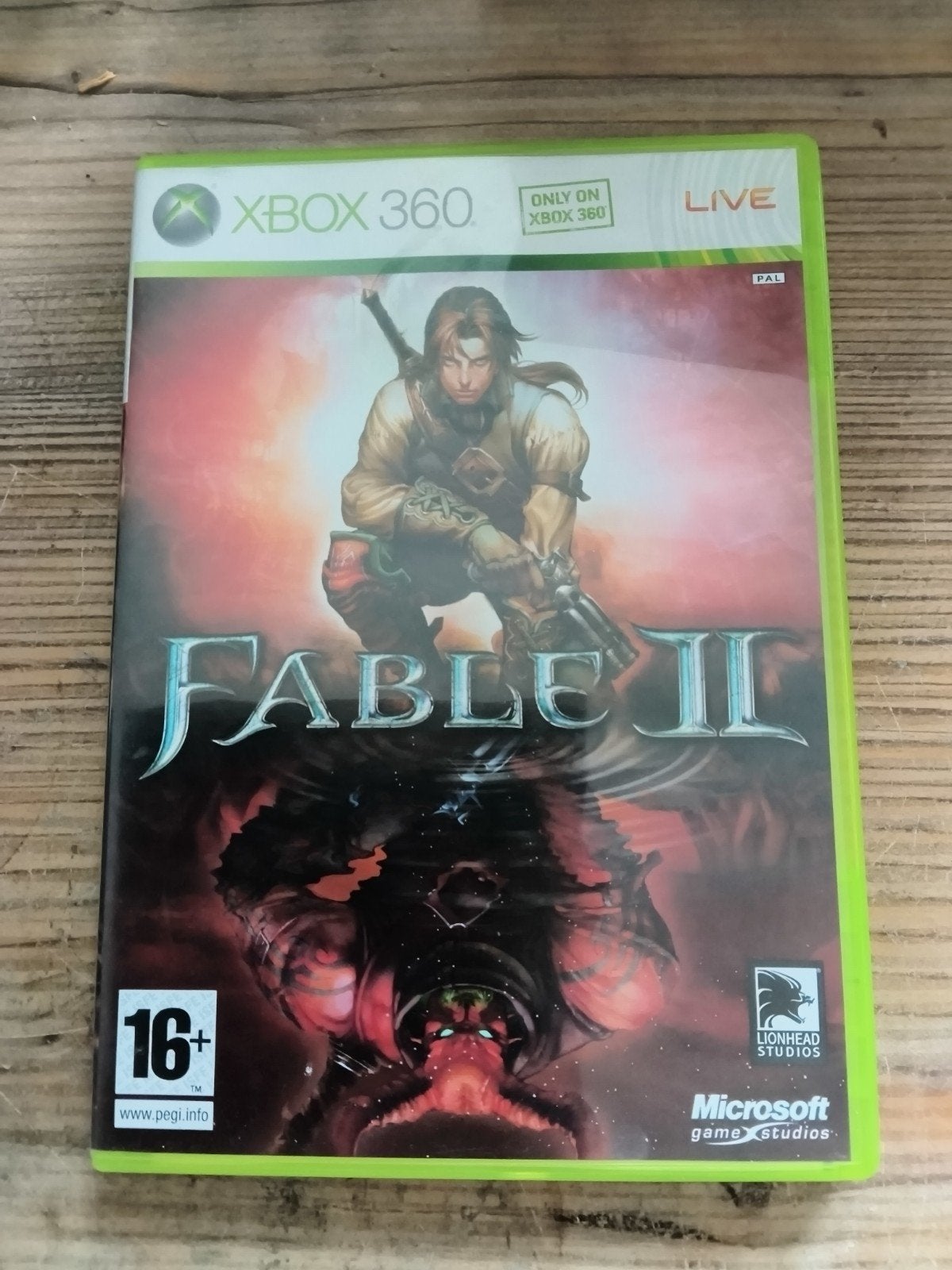 Tableau 2 - Xbox 360, 1 joueur, Jeu de rôle (Role Playing Game), À partir de 16 ans, Utilisé