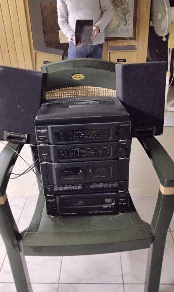Stereo radio met boxen, Enlèvement, Radio