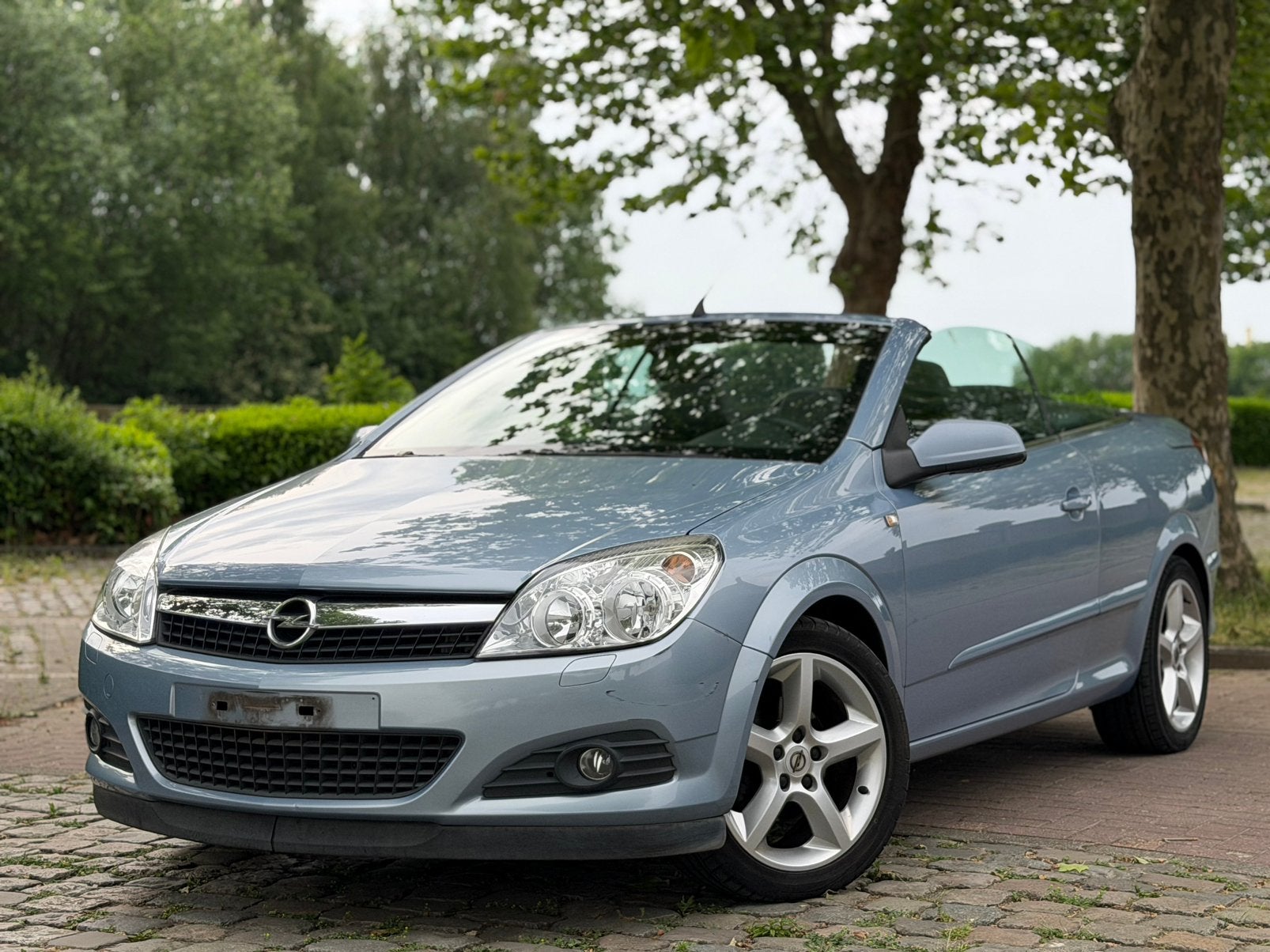 Opel Astra Cabriolet GTC 1.6, Autos, Opel, Cuir, Achat, Cabriolet, Boîte manuelle