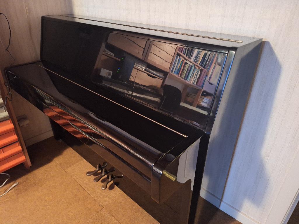 Piano Steinbach, Brillant, Comme neuf, Enlèvement, Piano