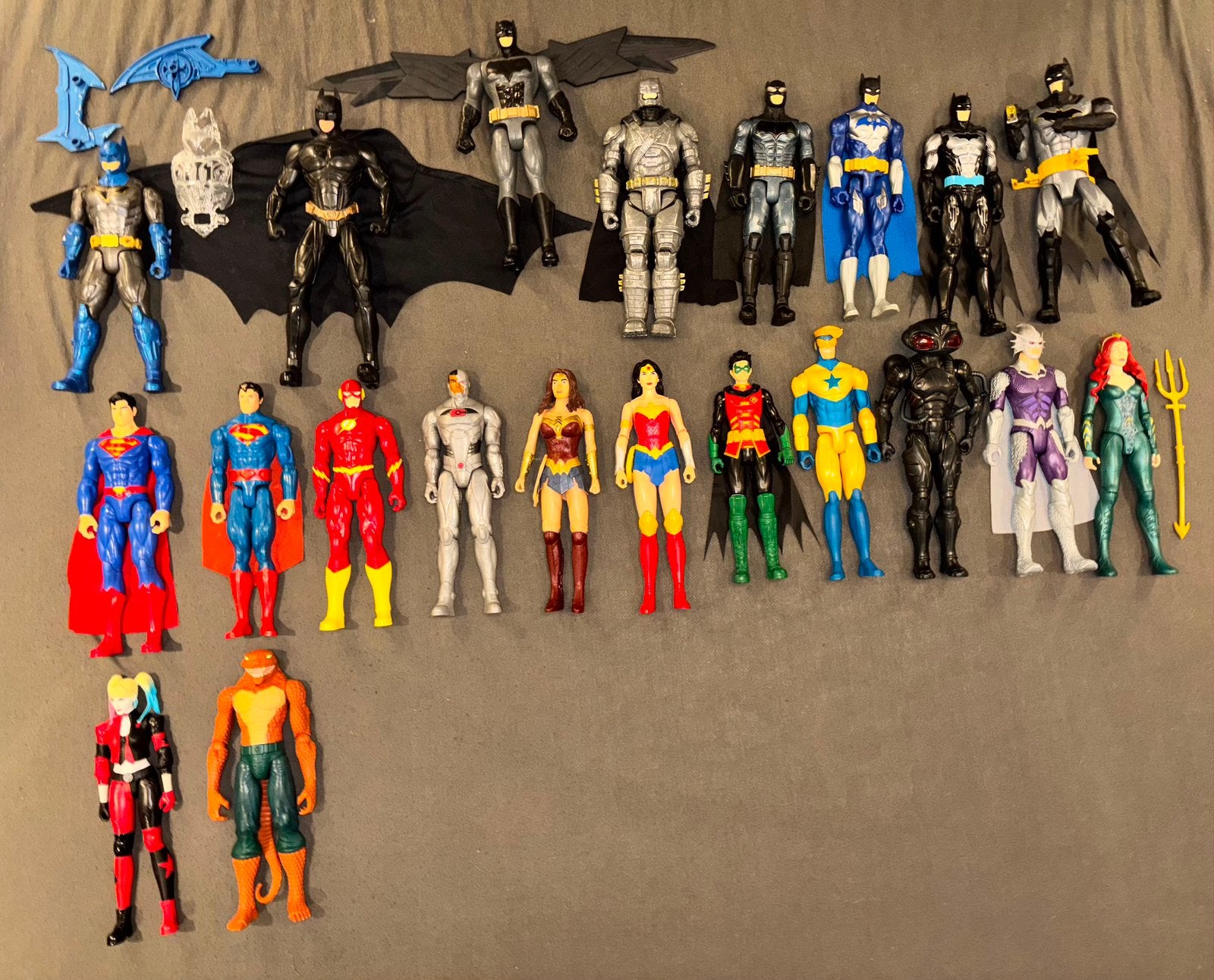 DC batman & co actiefiguren 30 cm 10 euro stuk, Ophalen, Zo goed als nieuw