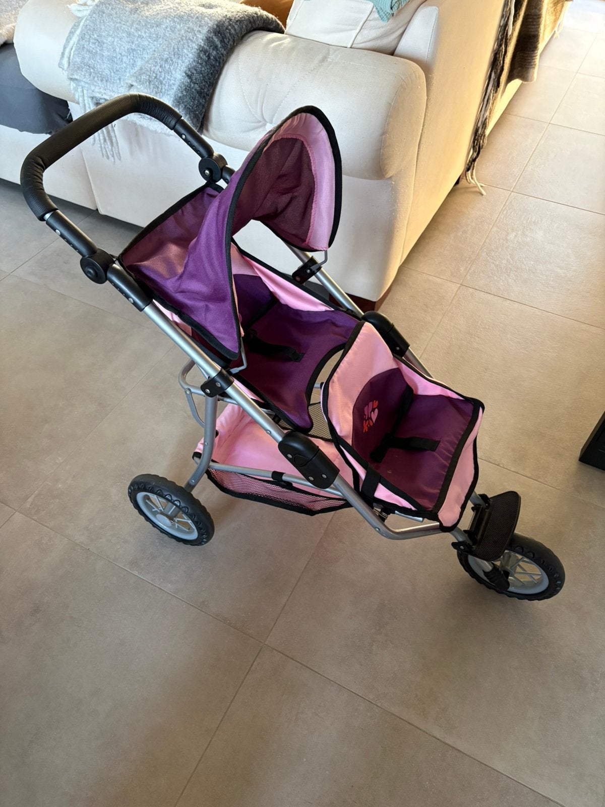 Poppen buggy dubbele dreamland opplooibaar, Kinderen en Baby's, Ophalen, Zo goed als nieuw