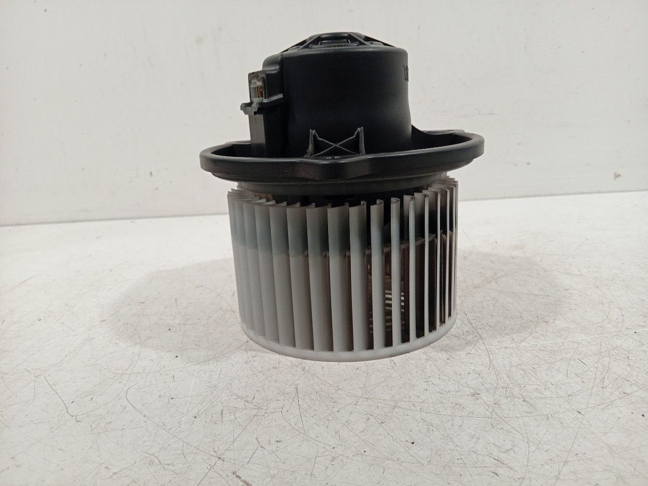 Kachel ventilator motor Kia Cee'd, Onderdelen@venauto.nl, Van der Ven Autorecycling B.V., Kia, Ettenseweg 76, 4706 PB Roosendaal, The Netherlands