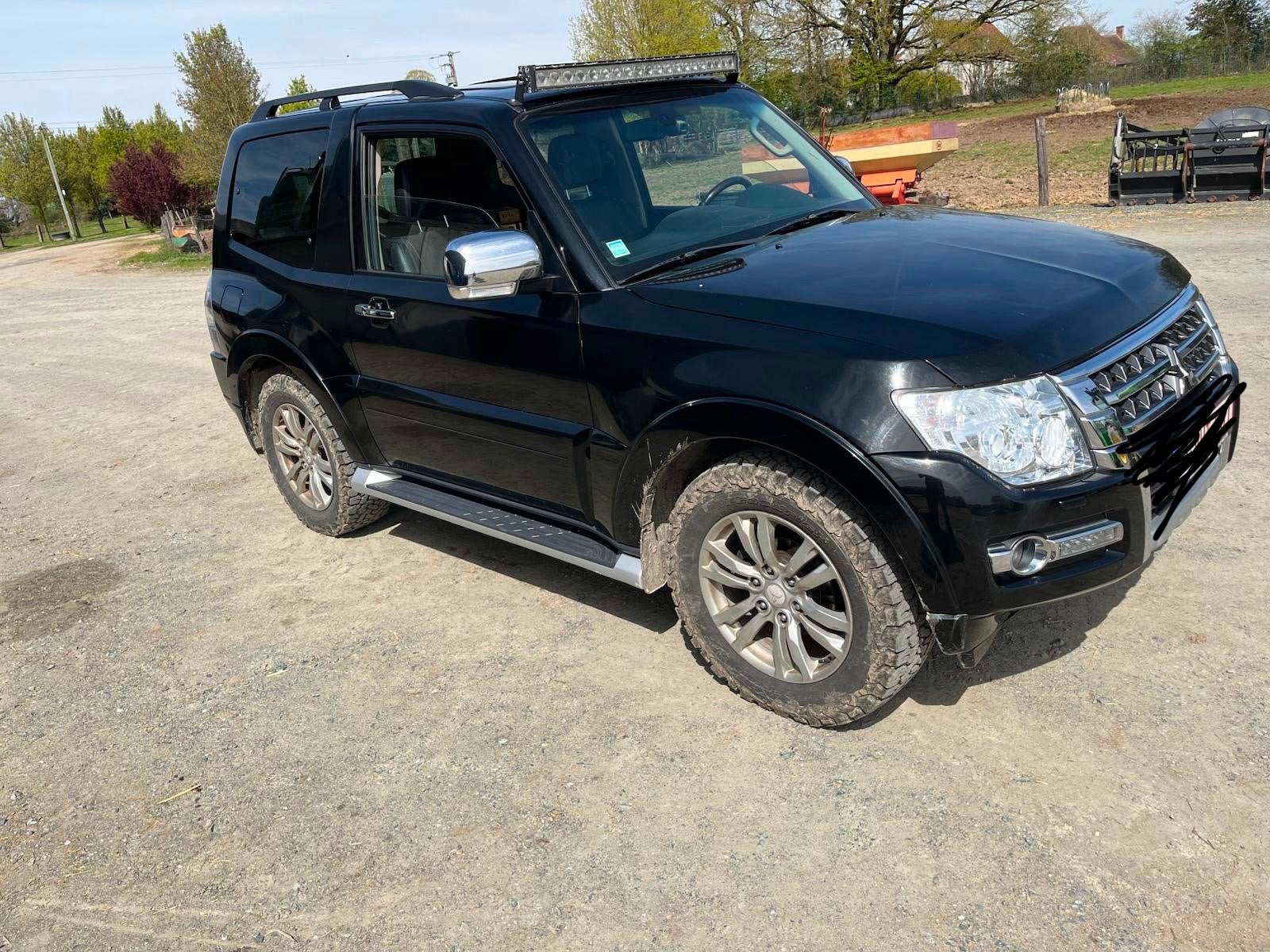 Mitsubishi pajero, Achat, Particulier, 3 portes, Électrique