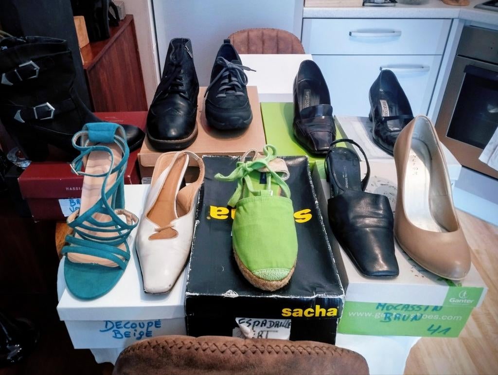 Vide dressing en chaussures taille 41, Enlèvement