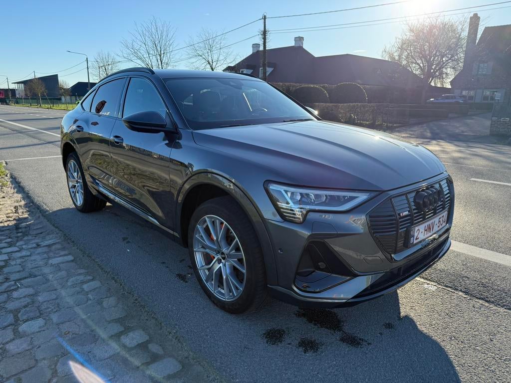 Audi q8 full option met batt certificaat 55 etron, Auto's, Automaat, 0 cilinders, 340 kW, Q8 e-tron