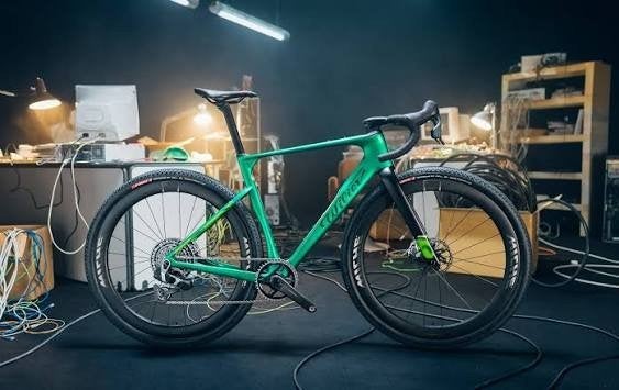Wilier Rave slr ID2 Medium Shimano GRX Di2 €6600
Op stock Ww, Ophalen, 28 inch, Italie, 10 tot 15 versnellingen