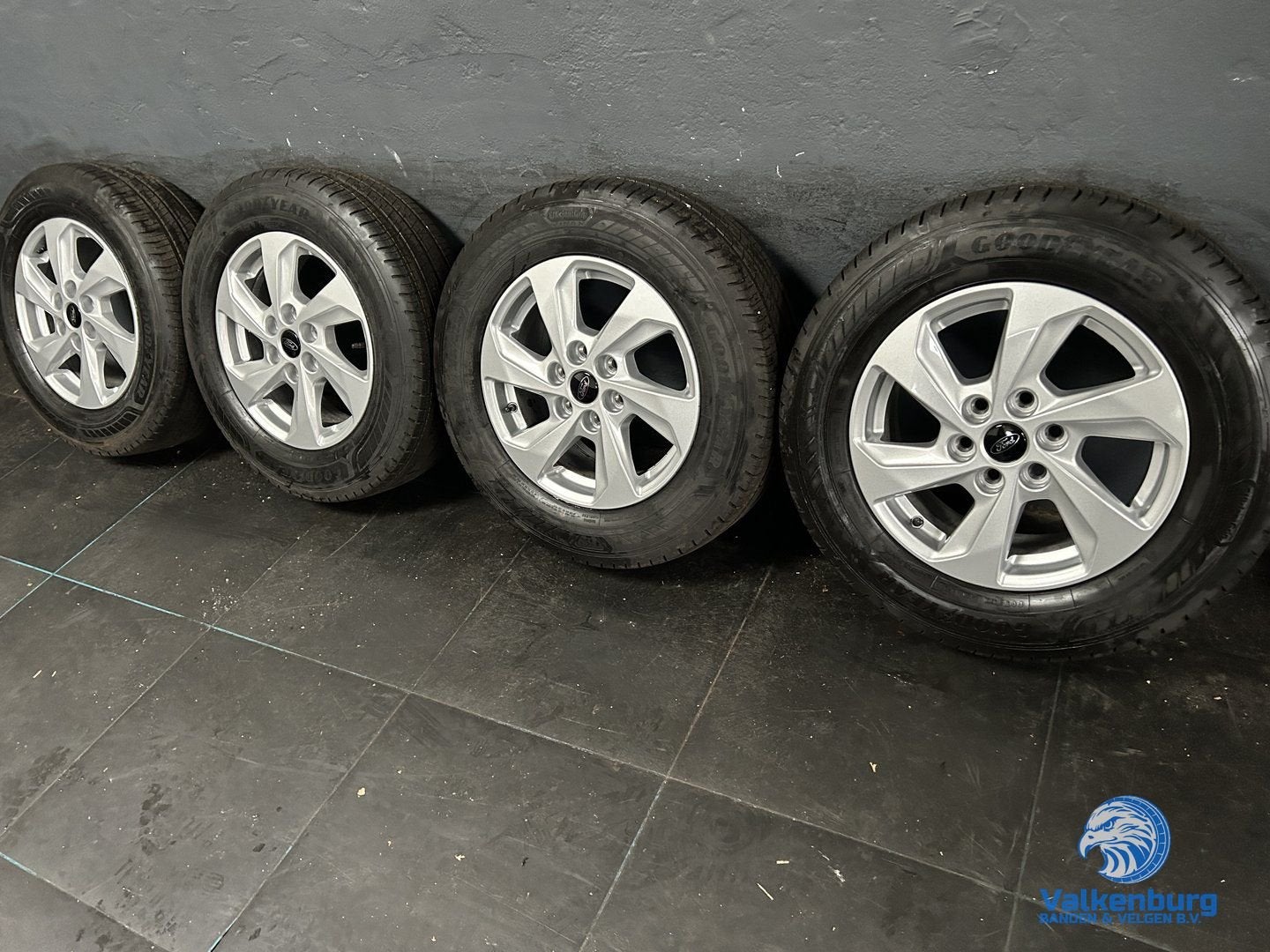 Nieuwe originele Ford Transit Custom II V710 16 inch velgen, Auto-onderdelen, Banden en Velgen, Banden en Velgen, Zomerbanden