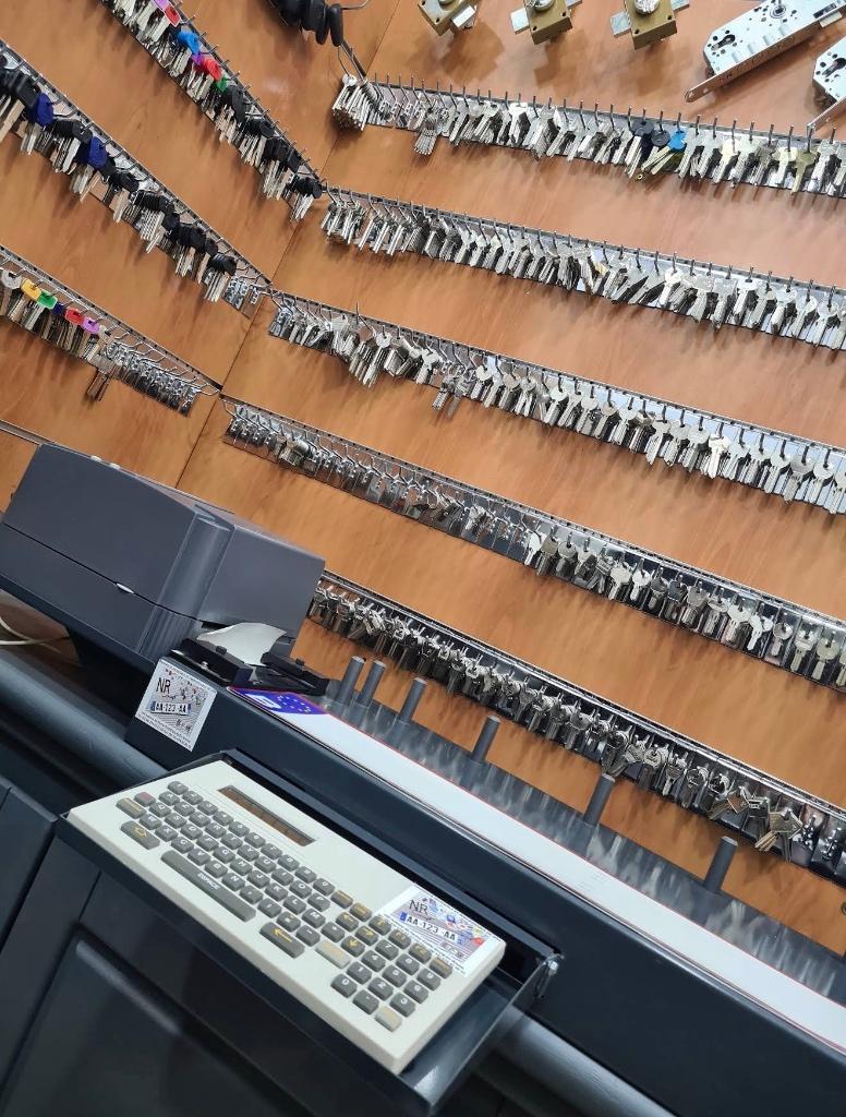 24-UURS NOODSLOTENMAKER — SNELLE INTERVENTIE IN BRUSSEL, Ophalen of Verzenden