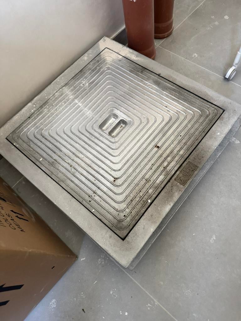 Couvercle  en Alumium 60x60 de la marque ABZ, Ophalen, Nieuw