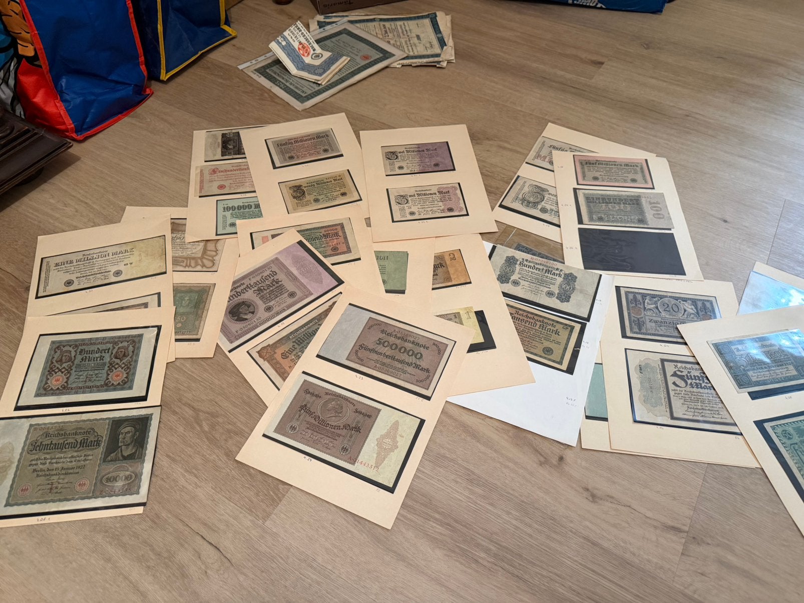 Grand lot de billets allemands, Enlèvement ou Envoi