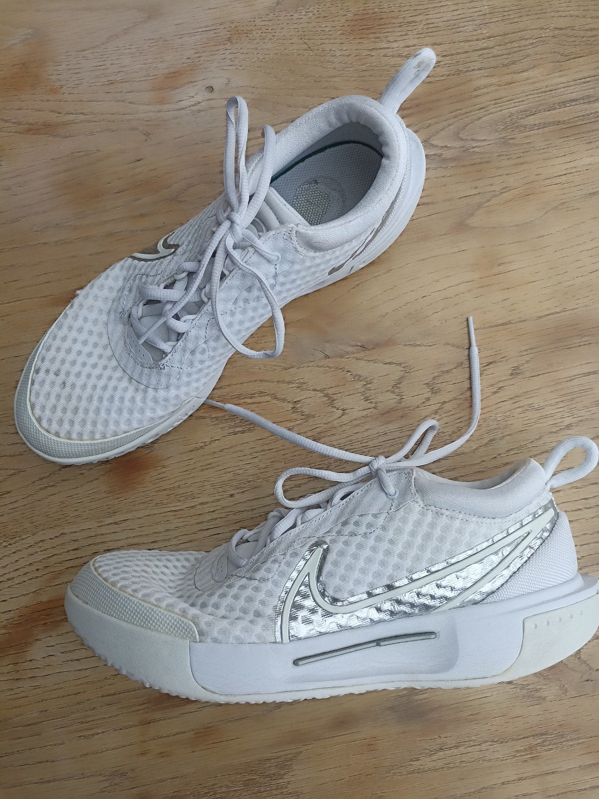 Baskets blanches Nike Court Pro pointure 41, Enlèvement ou Envoi, Utilisé, Chaussures de course à pied, Nike