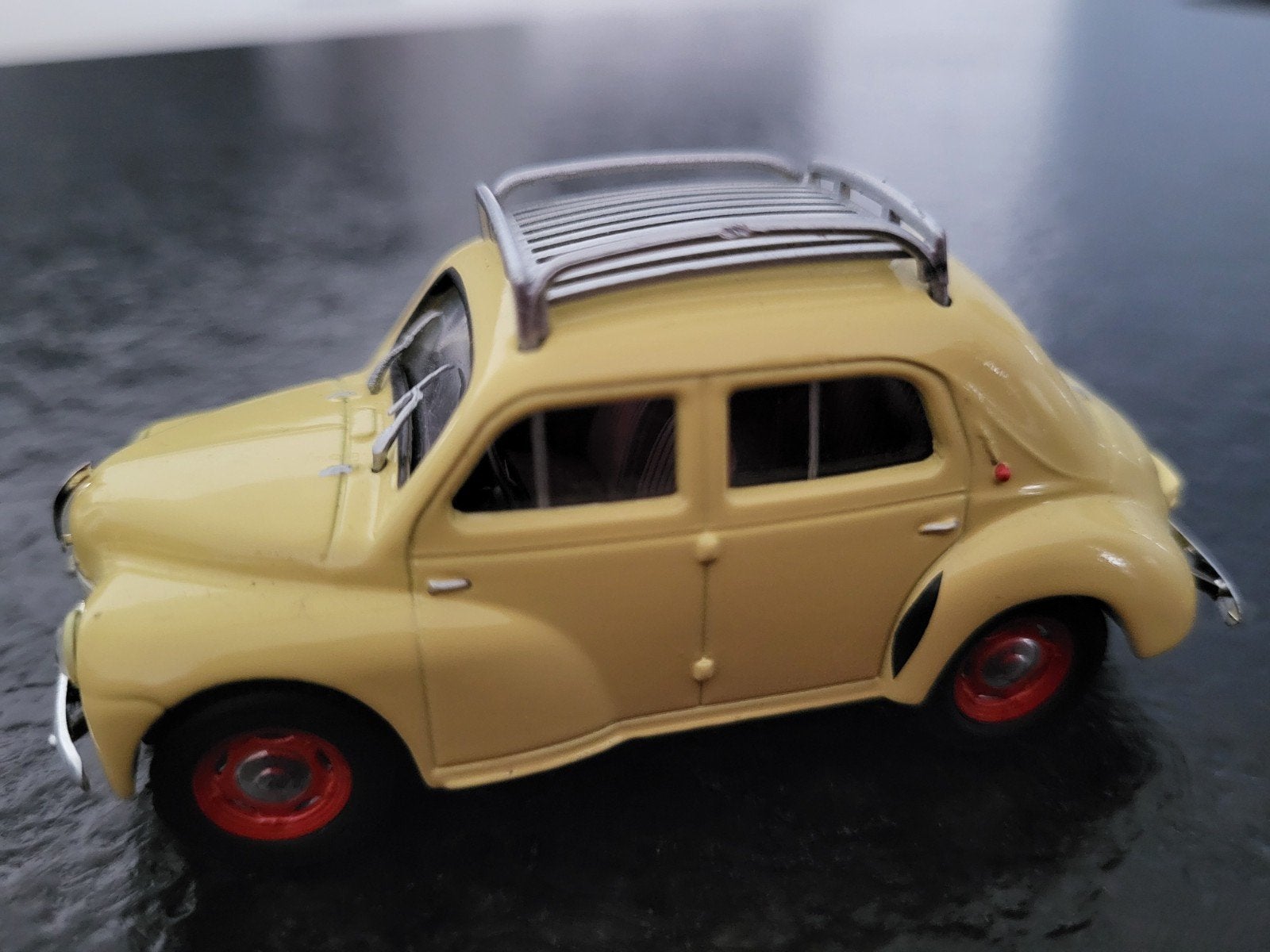 Renault 4CV Berline 1947., Hobby en Vrije tijd, Ophalen of Verzenden