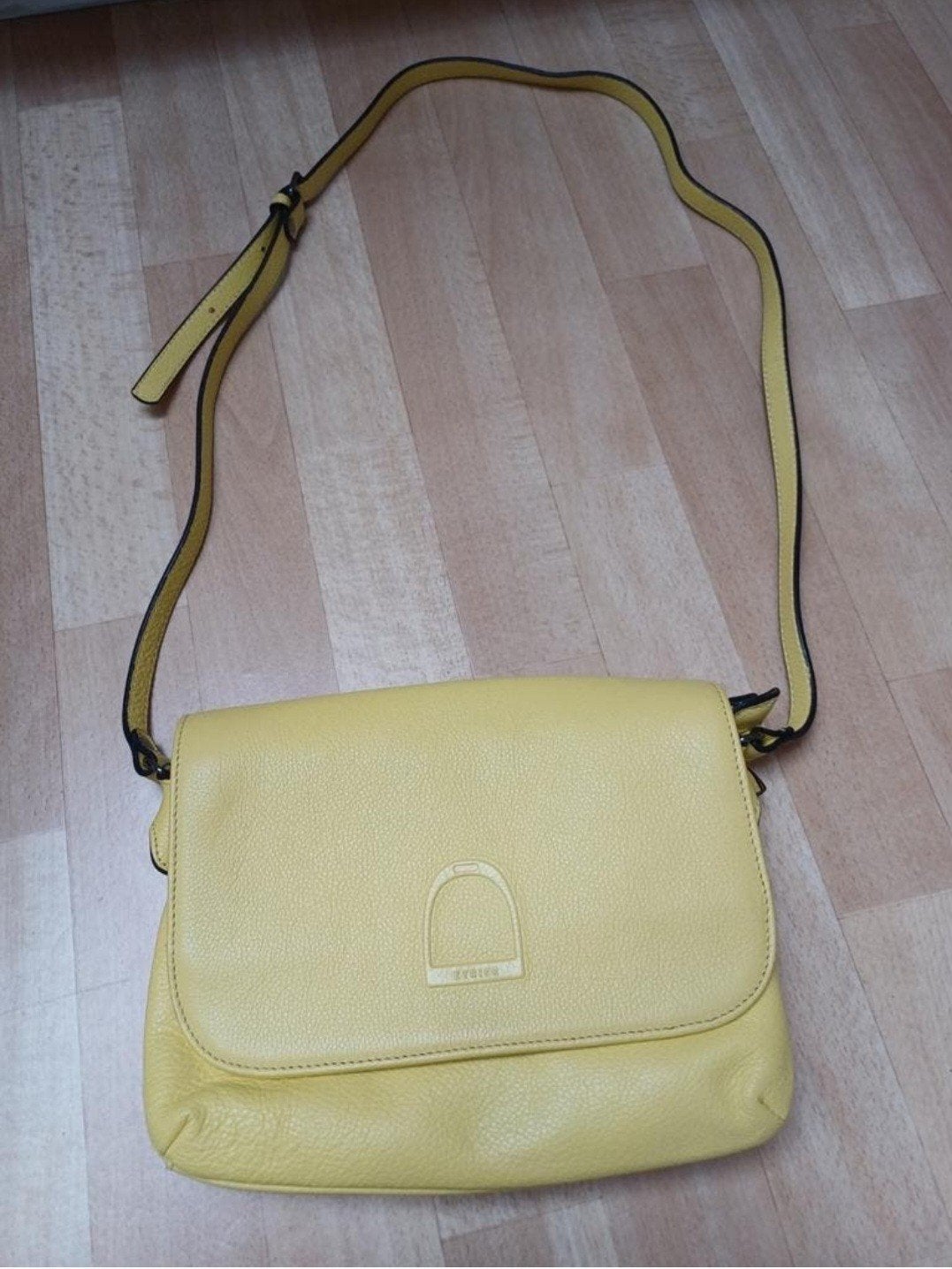 Lederen crossover tas Etrier, Enlèvement ou Envoi, Neuf, Jaune, Autres types
