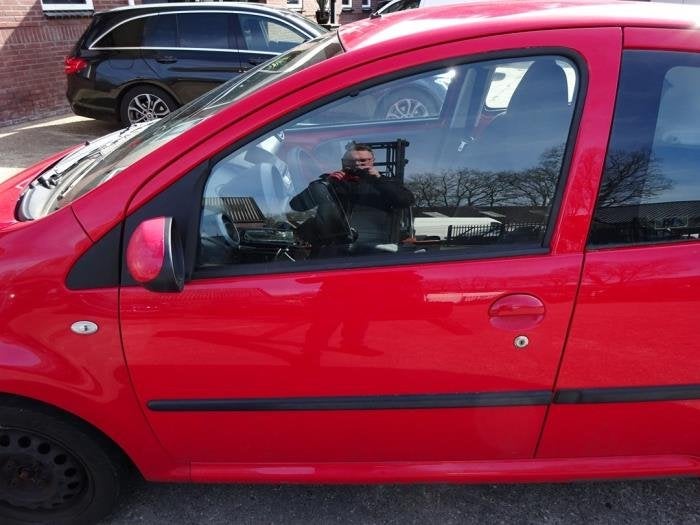 Portier 4Deurs links-voor van een Peugeot 107 (KJH), Gebruikt, -, Deur, -
