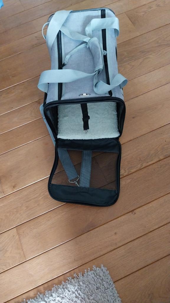 DRAAGZAK VOOR HONDJE OF KAT NIEUW Te klein gekocht, Enlèvement