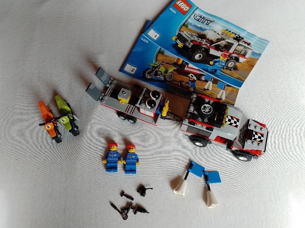 lego 4433 , 4437 en 5884, Kinderen en Baby's, Speelgoed | Duplo en Lego, Lego, Ophalen of Verzenden, Zo goed als nieuw, Compleet