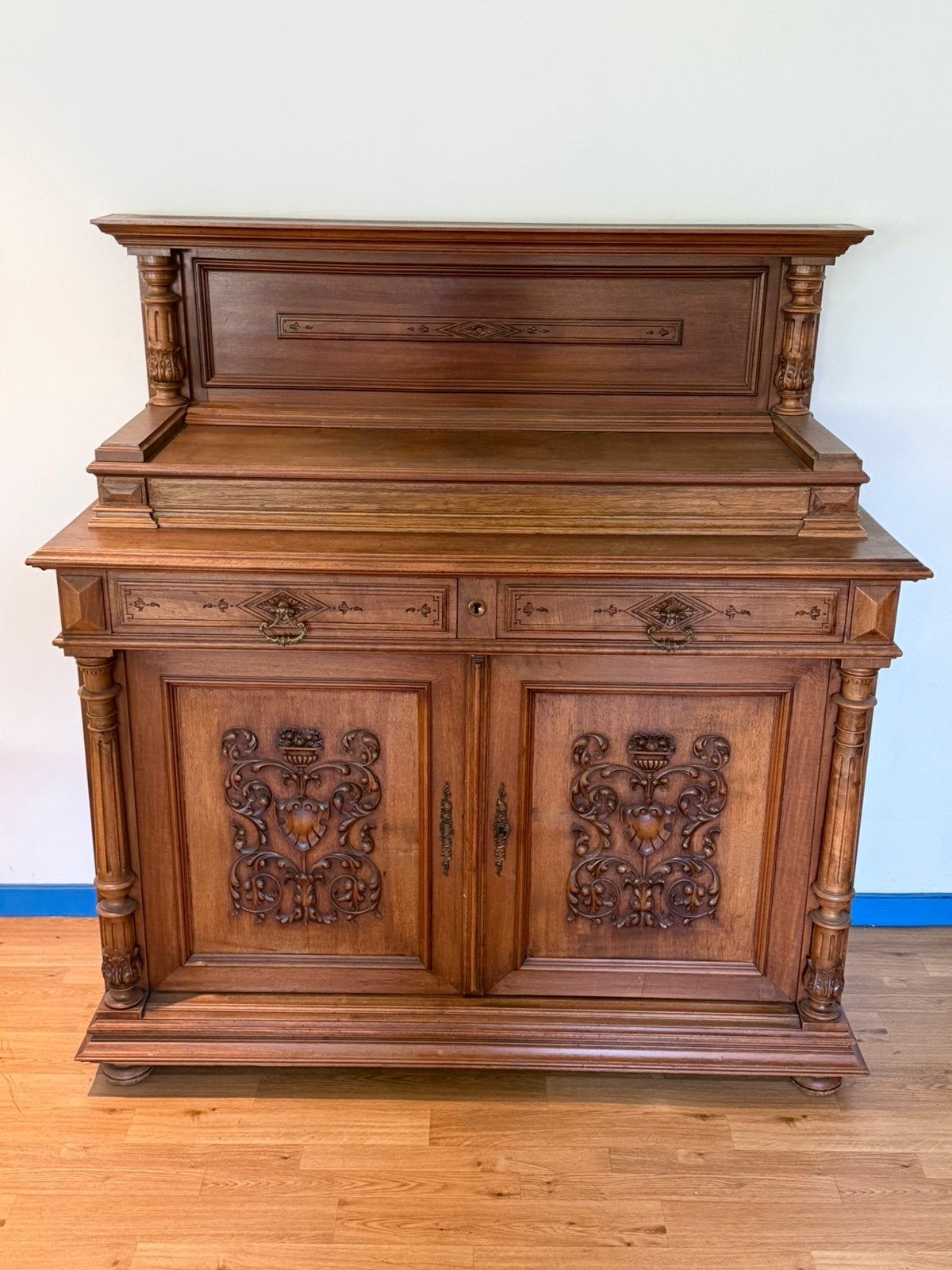 Antieke houten buffetkast / dressoir met houtsnijwerk, Enlèvement, Utilisé