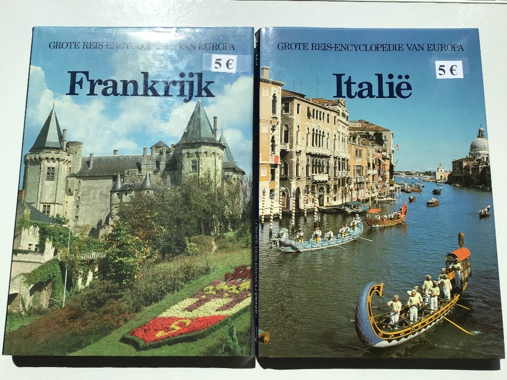 10 tal diverse reisgidsen, Livres, Guides touristiques, Comme neuf, Enlèvement ou Envoi