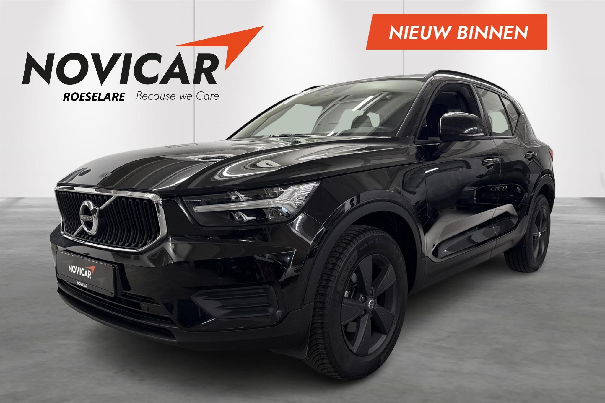 Volvo XC40 T2 Momentum Core Automaat, Auto's, Volvo, Stof, Gebruikt, Automatische klimaatregeling, 164 g/km