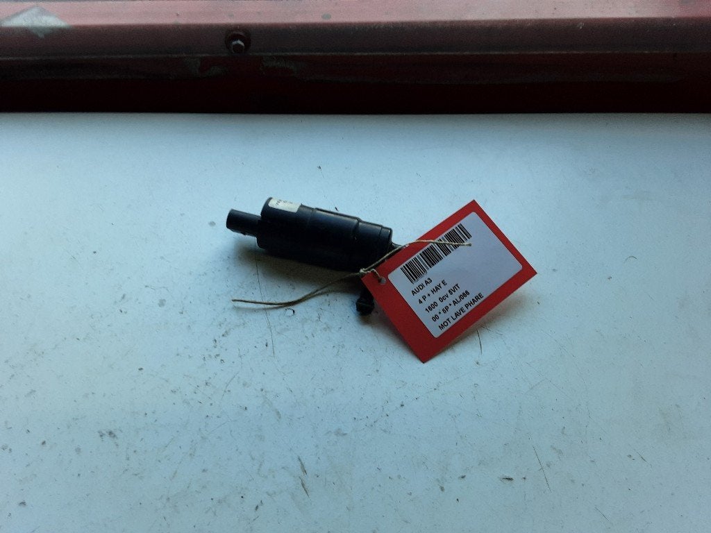 LAVE PHARE POMPE Audi A3 (8L1) (01-1996/05-2003) (1JO955681), Autos : Pièces & Accessoires, Mevr. I. Hauben, Audi, Utilisé, Rue de l'Espoir 34 34
4030  GRIVEGNÉE, BE