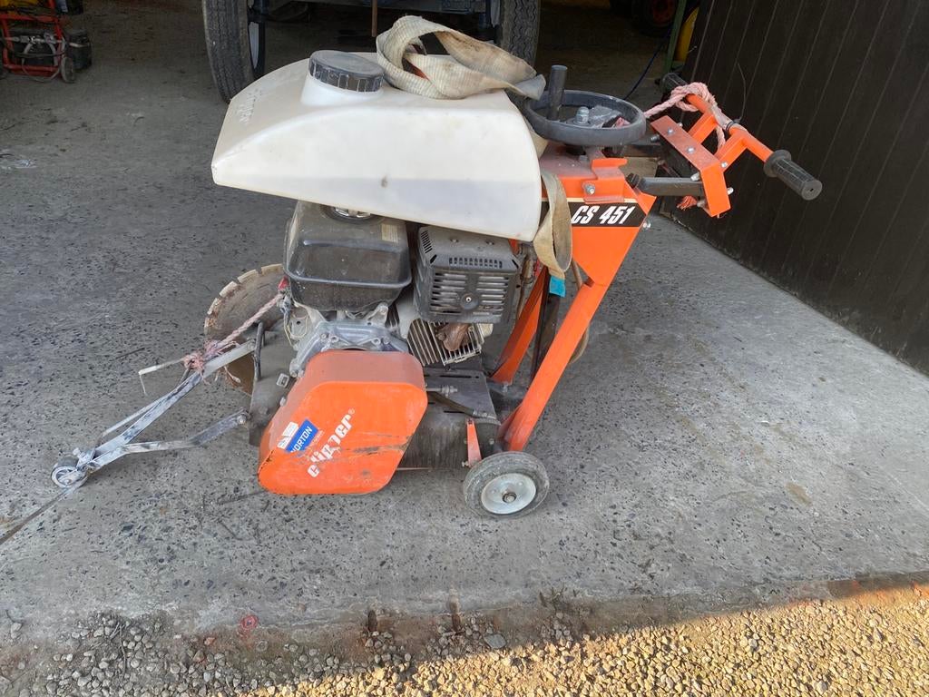 Clipper cs 451 betonzaag, Ophalen, Zo goed als nieuw