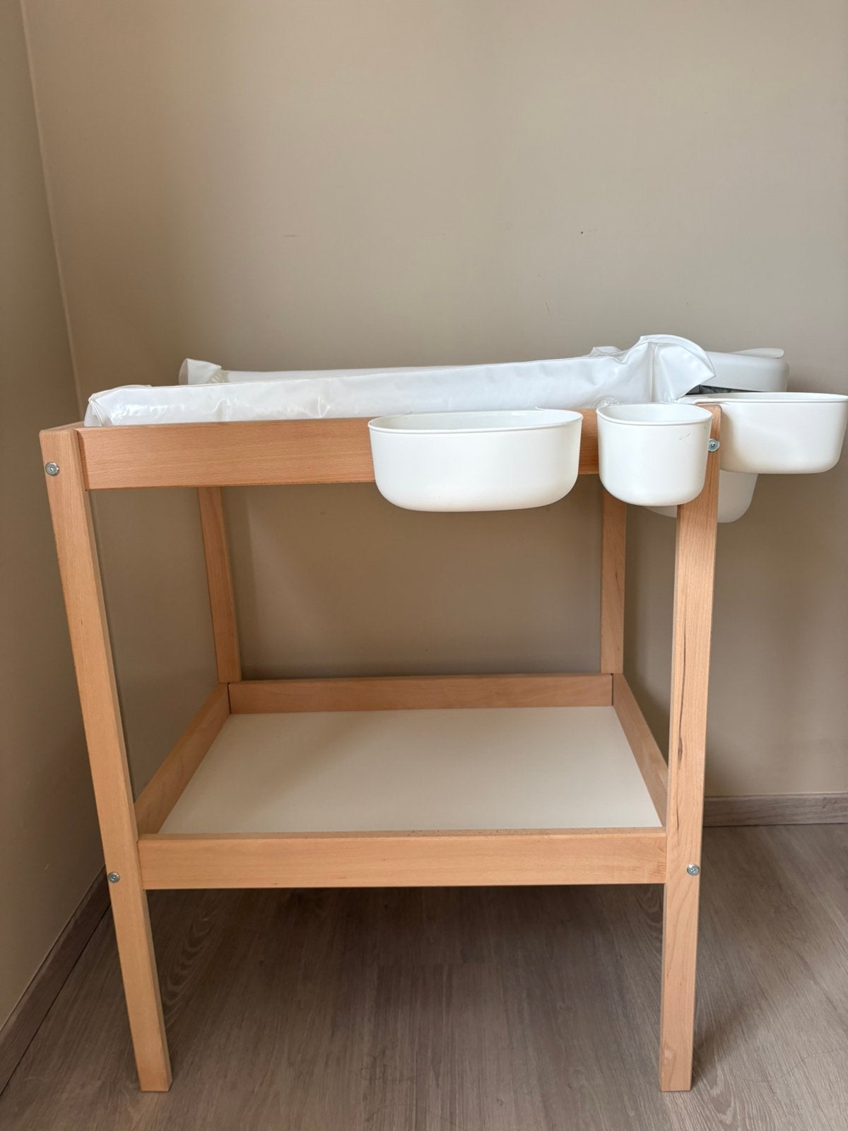 IKEA SNIGLAR verzorgingstafel, Kinderen en Baby's, Aankleedkussen, Zo goed als nieuw, Standaard, Ophalen