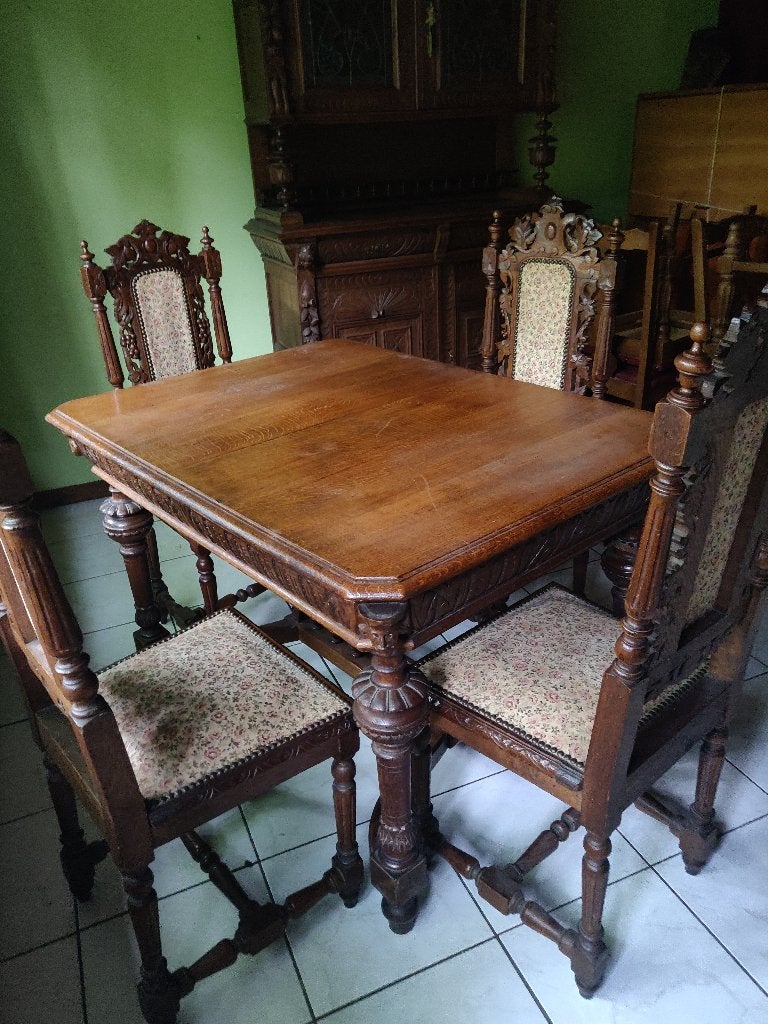Eiken antieke tafel en stoelen, Ophalen