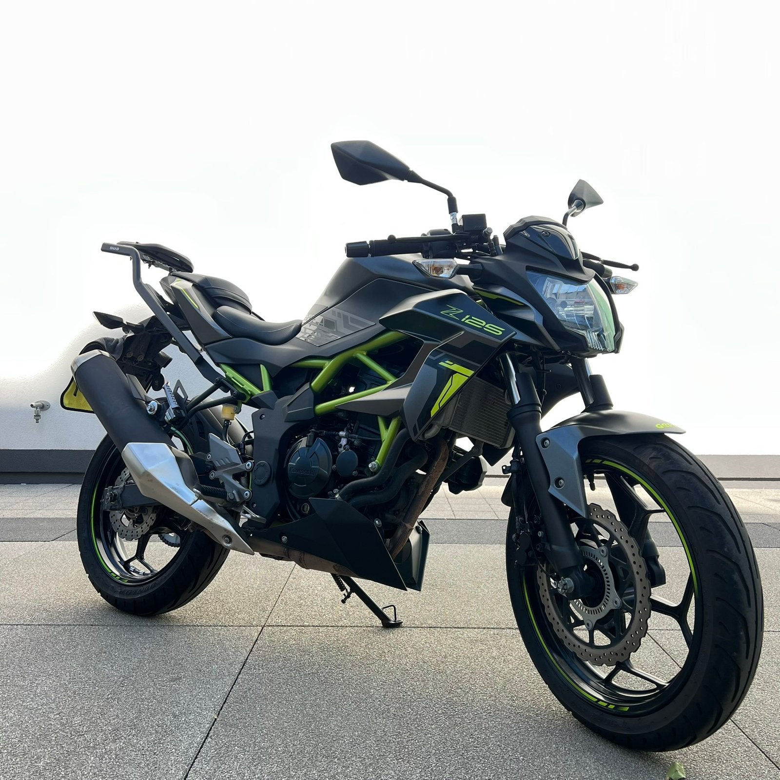Kawasaki Z125 2025, Handvatverwarming, Particulier, 11 kW of minder, Minimaal motorrijbewijs A1
