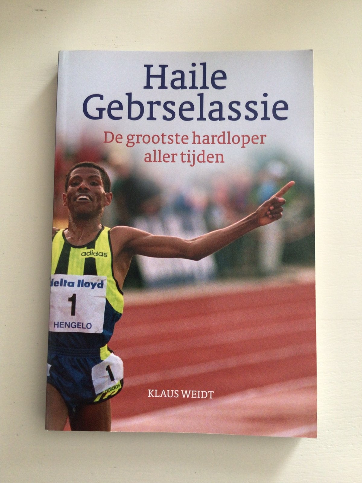 Haile gebrselassie, Livres, Livres de sport, Enlèvement ou Envoi, Comme neuf