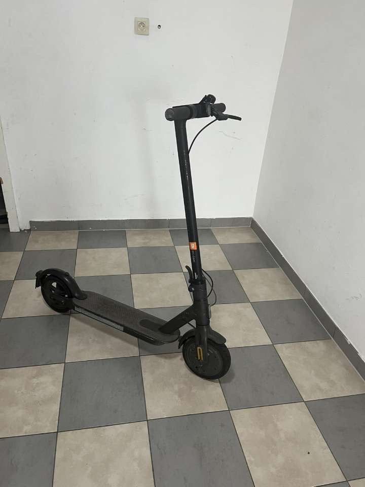 E - step, Fietsen en Brommers, Steps, Ophalen of Verzenden, Zo goed als nieuw