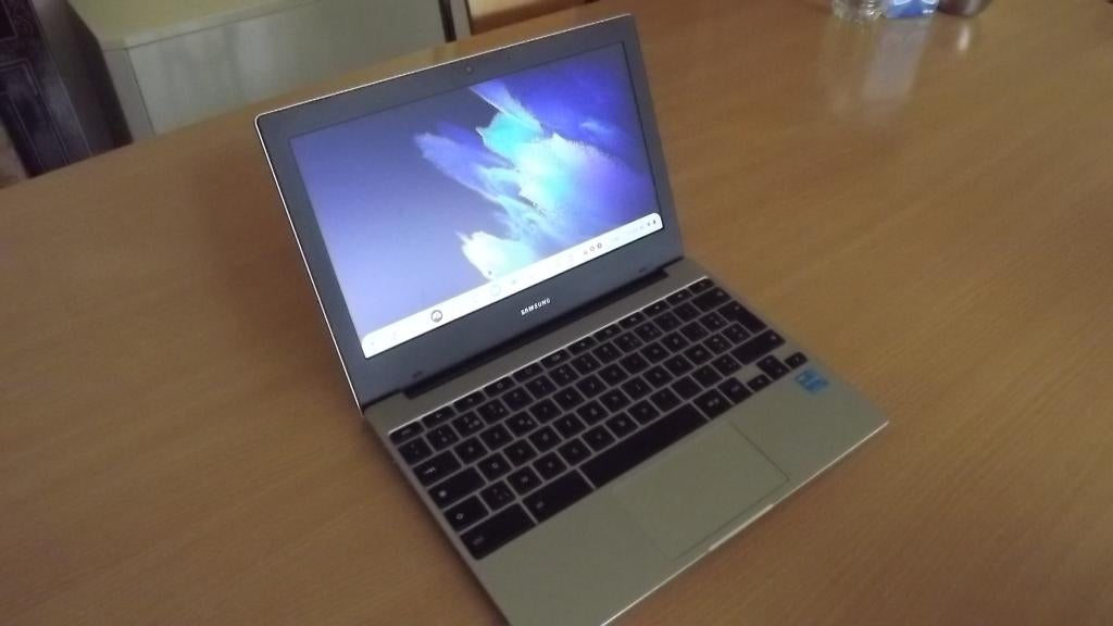 Samsung Galaxy Chromebook Go XE310XDA, 4 GB of minder, 64 GB, Touchscreen, Ophalen of Verzenden