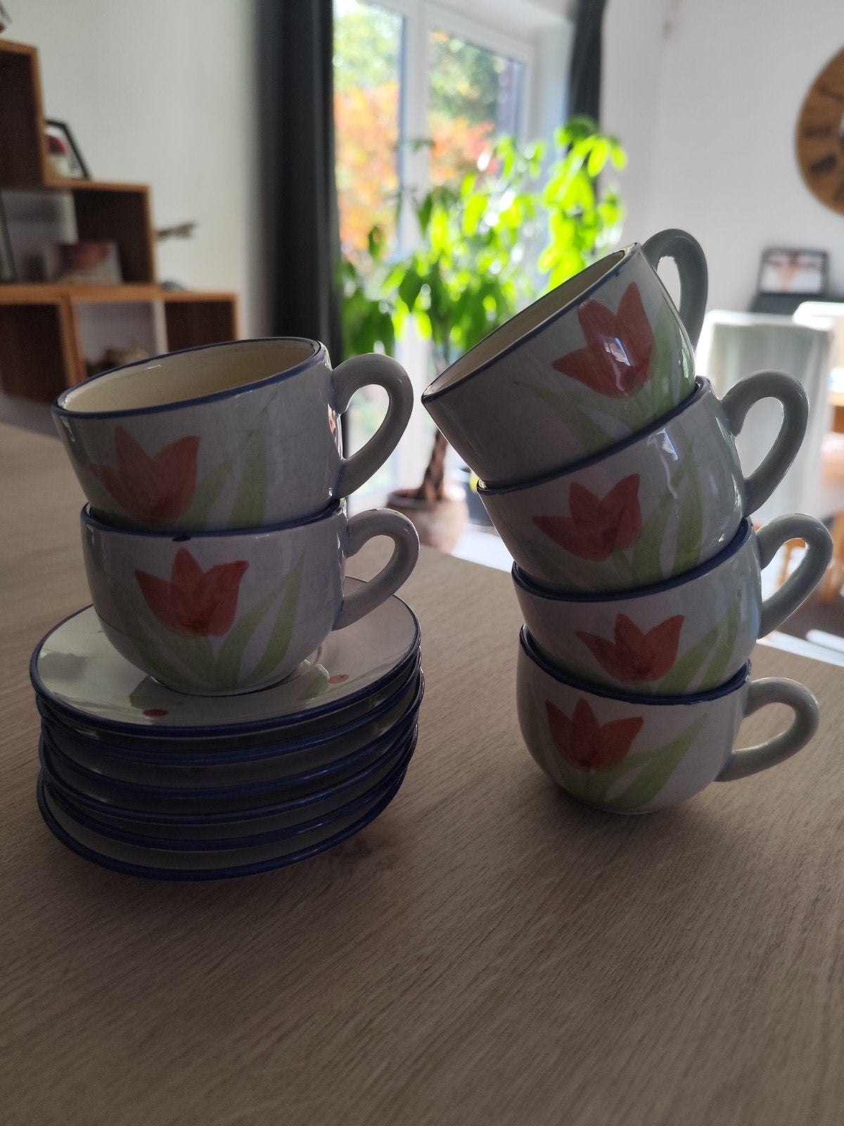Service à café de 6 tasses et sous-tasses vintage – Faïence, Antiquités & Art, Enlèvement ou Envoi