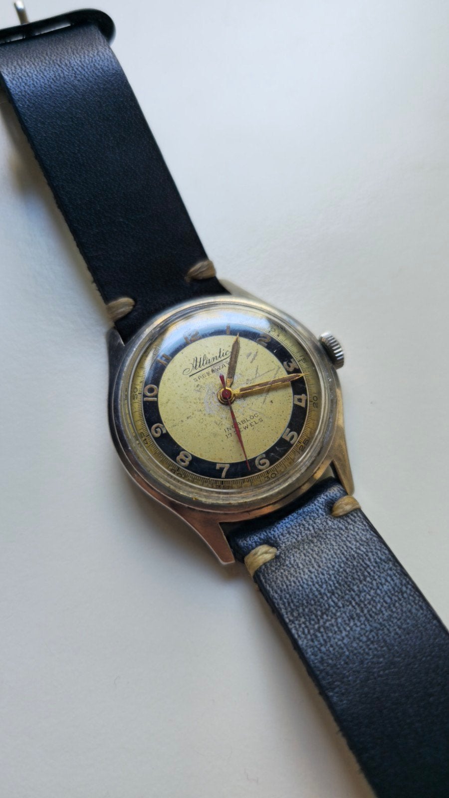 Atlantic Speedway Bullseye 1940s, Handtassen en Accessoires, Horloges | Heren, Gebruikt, Polshorloge, Overige merken, Goud, Leer