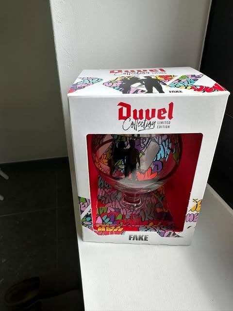 Duvel fake glas in doos klein scheurtje, Verzamelen, Ophalen of Verzenden, Nieuw, Glas of Glazen, Duvel