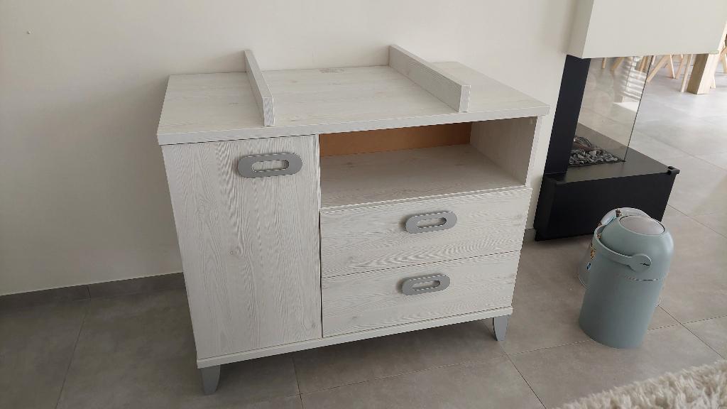 verzorgingstafel/commode baby, Ophalen, 50 tot 70 cm, Opstaande rand, 100 cm of meer