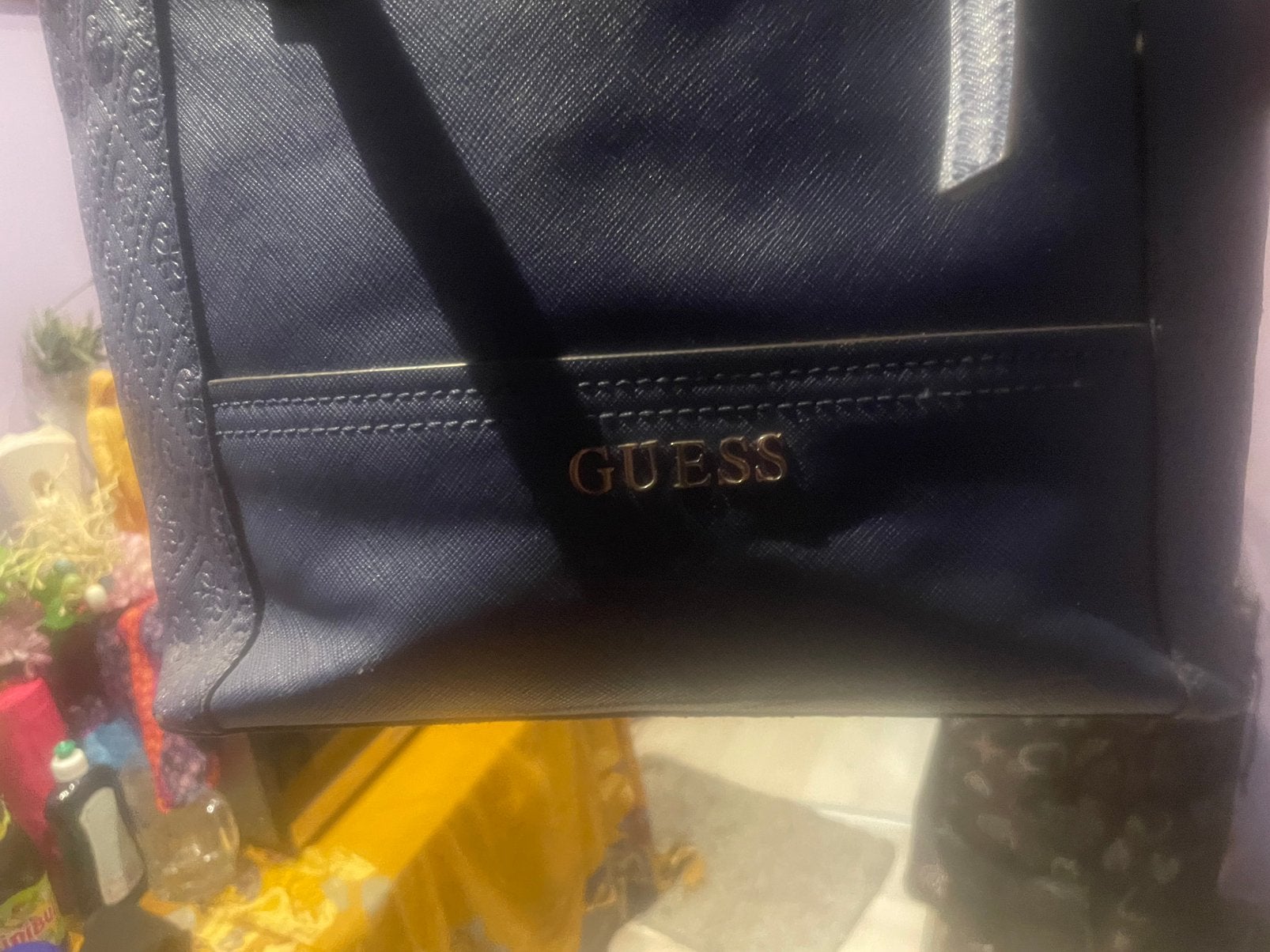 guess tas, Ophalen, Zo goed als nieuw