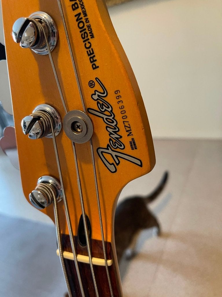 Usine d'Ensenada (Fender), Mexique, Musique & Instruments, Instruments à corde | Guitares | Basses, Enlèvement ou Envoi, Utilisé