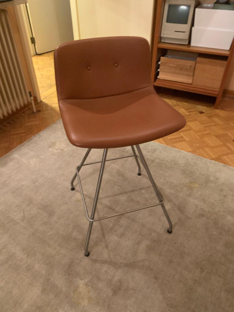 tabouret/en métal avec assise en cuir cognac/1 ex., Enlèvement, Comme neuf, Échantillon