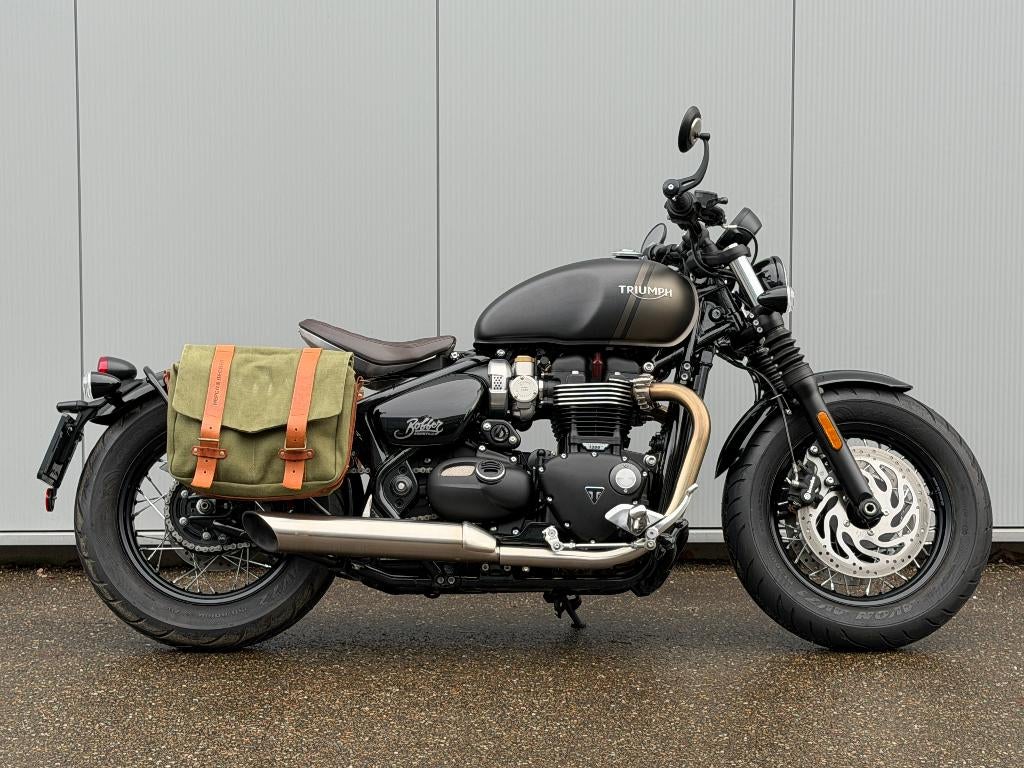Triumph Bonneville Bobber 1200 / BTW-motor / 2022  -- 5700km, Motoren, Motoren | Triumph, 2 cilinders, Motorrijbewijs A, Bedrijf