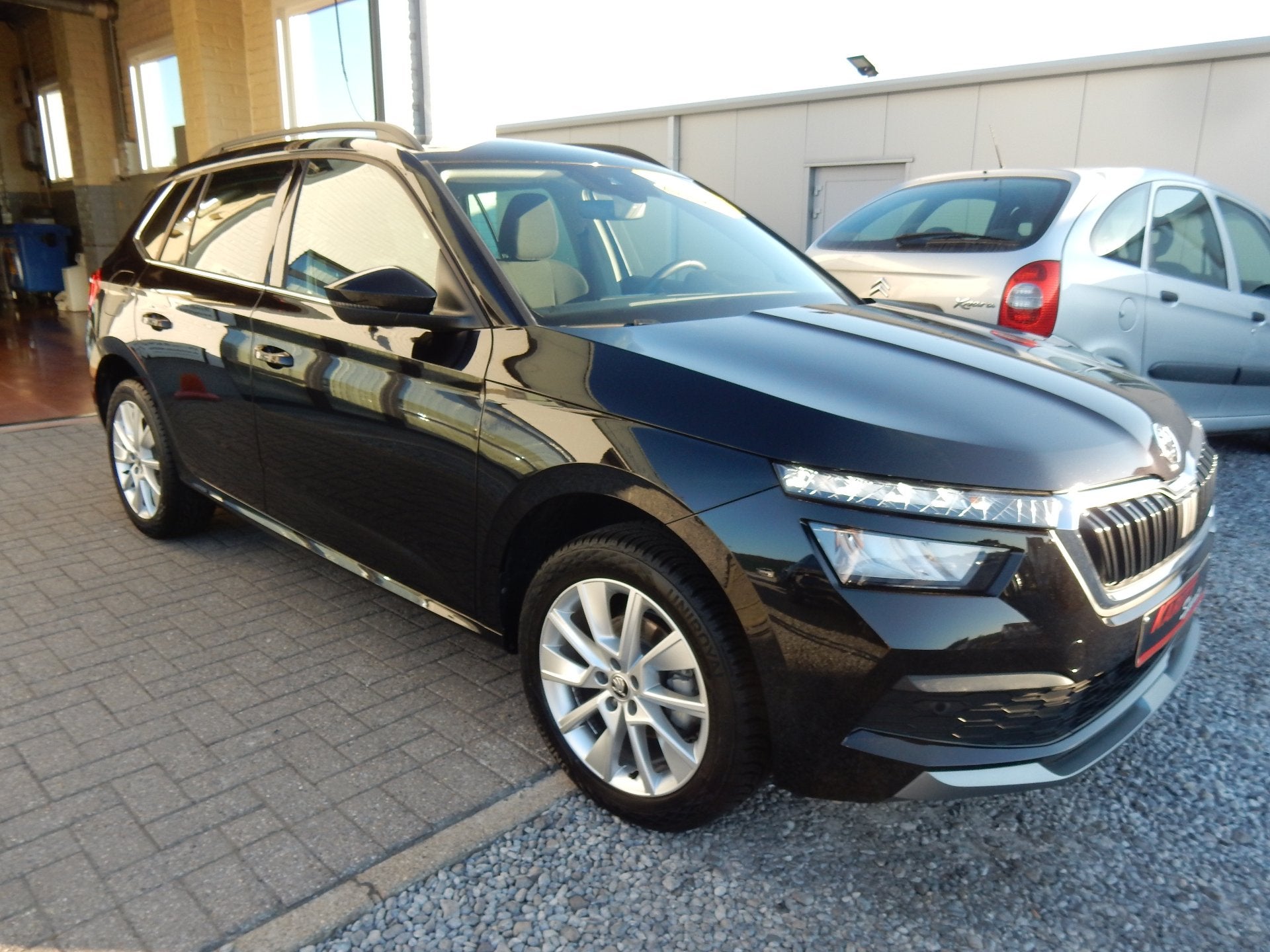 Skoda Kamiq AUTOMAAT ! gps/camera/cruise ! 30.000km !, Autos, Skoda, Achat, Euro 6, Autres couleurs, Noir