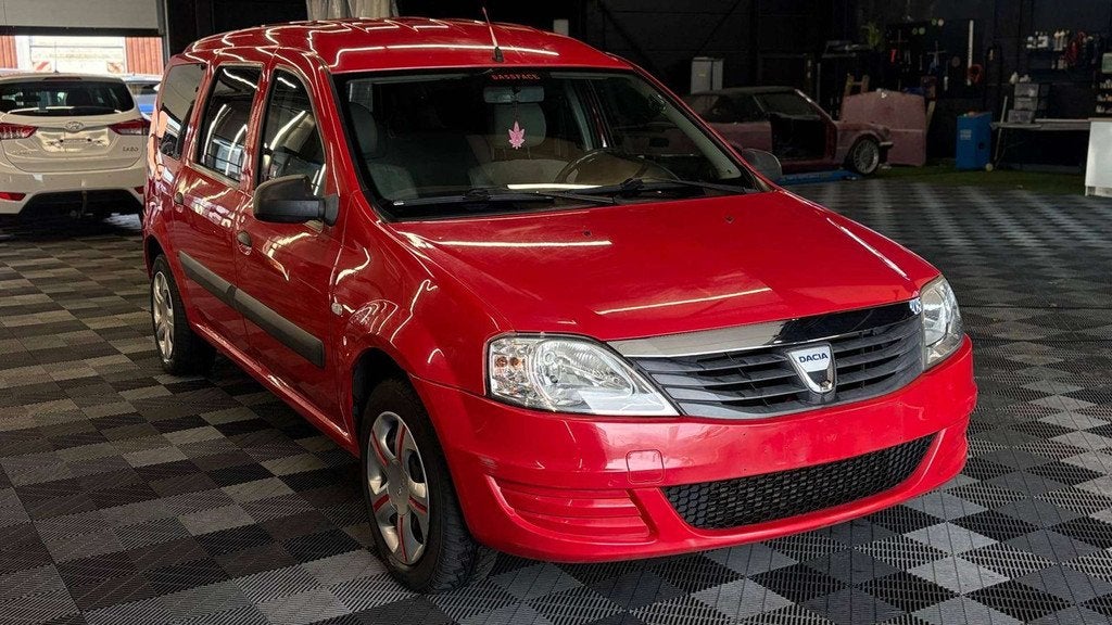 Dacia Logan MCV | 1.5 d. | BJ. 2010 | 176.000 KM. | 7 zitpl., Autos, Dacia, Rouge, Achat, 6 portes, 63 kW