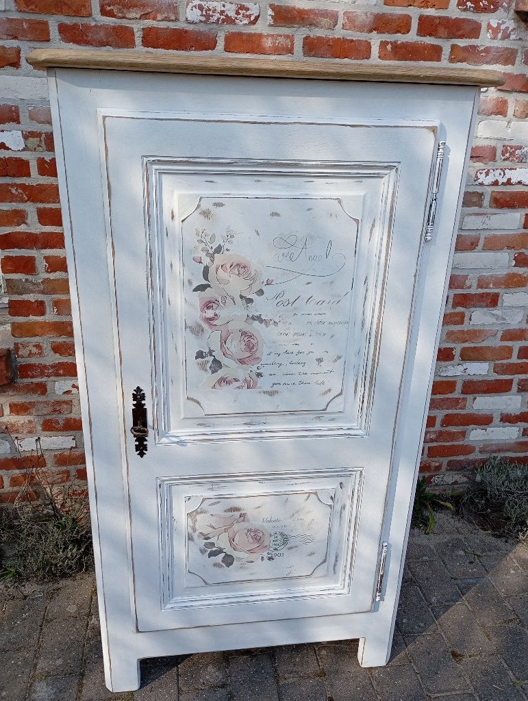 Meuble en chêne, Enlèvement, Chêne