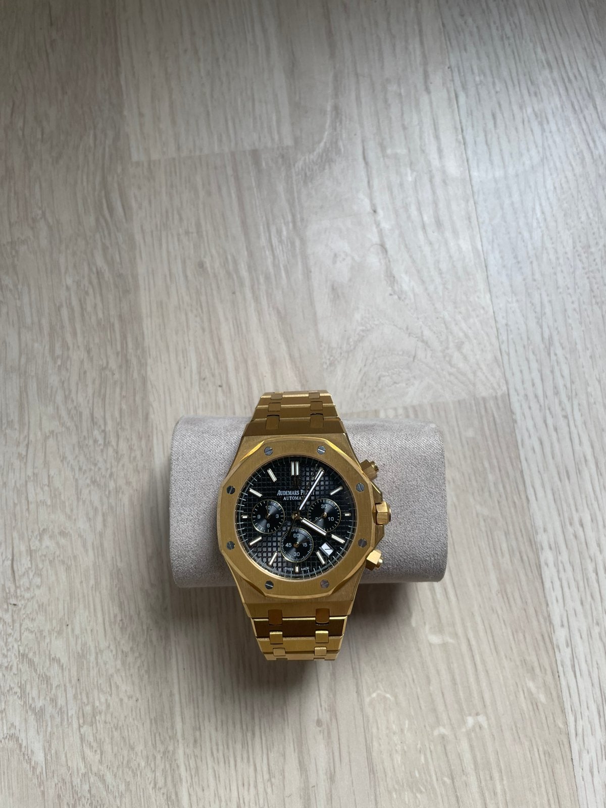 Horloge in Royal Oak-stijl (Hulde/Replica) - Goudkleurig, Ophalen of Verzenden, Zo goed als nieuw