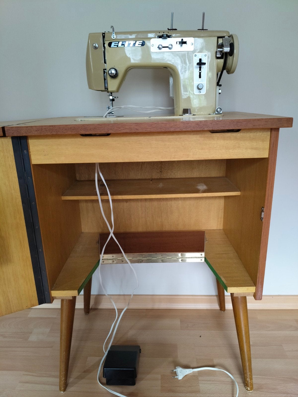 Vintage naaimachine, Enlèvement