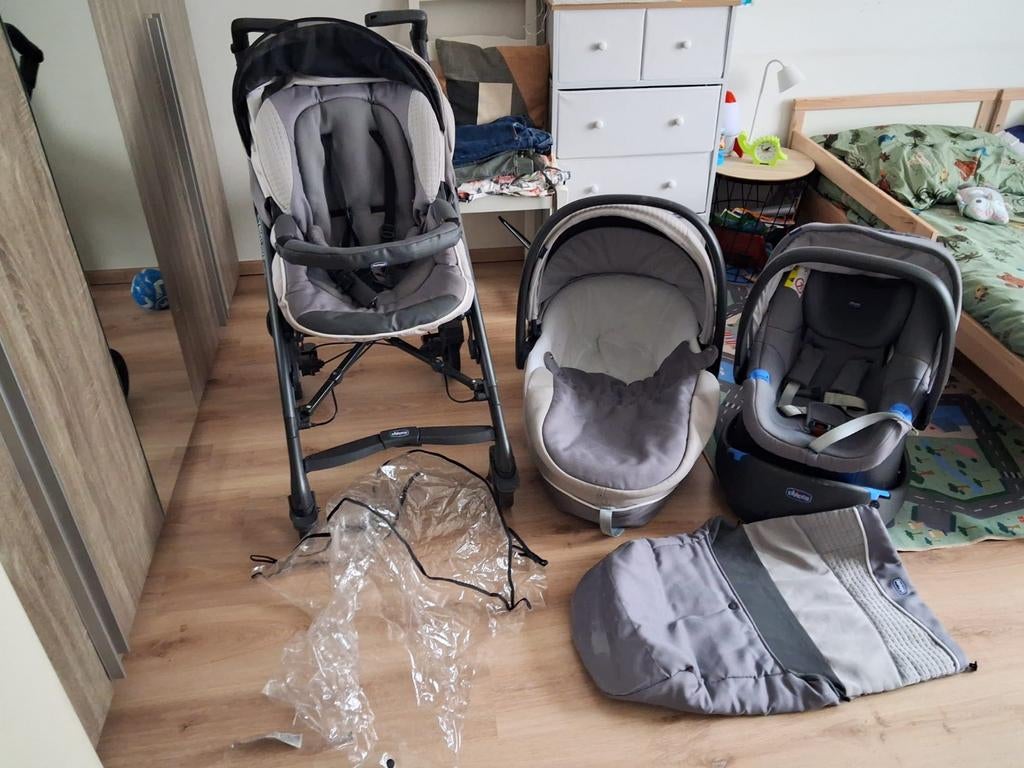 Poussette Chicco trio en parfait état, Poussette