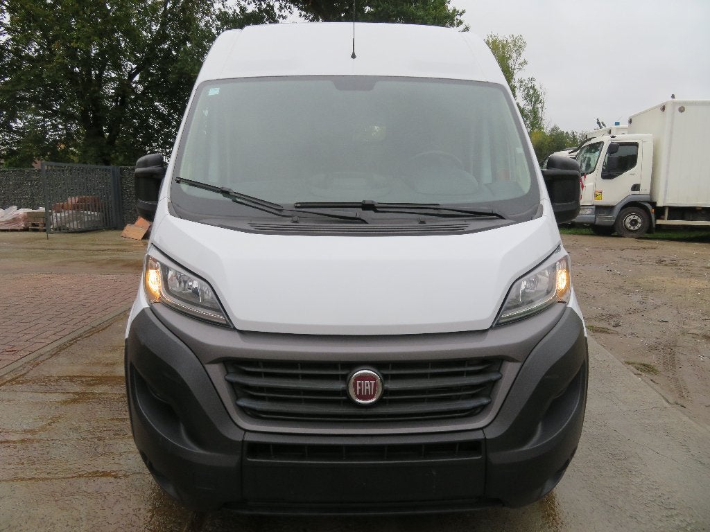 Fiat Ducato 2.3 Multijet - 136.838km - 2020 - €6d, Volant multifonction, Achat, Euro 6, Entreprise