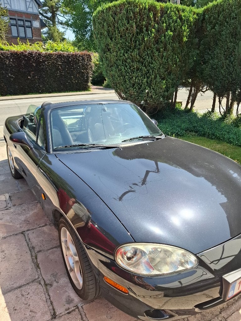 MAZDA CABRIO NOIR, Cuir, Boîte manuelle, Noir, 2 portes